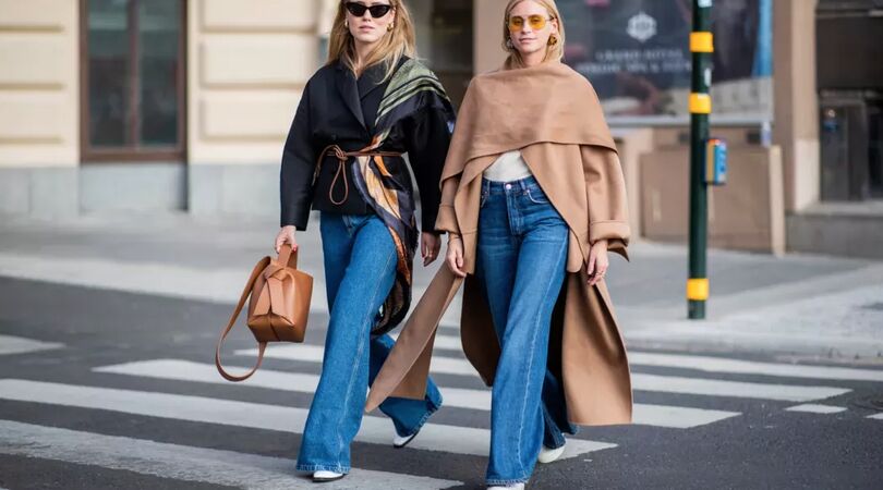 Dit zijn de leukste spijkerbroekentrends voor het najaar van 2020 / 2021