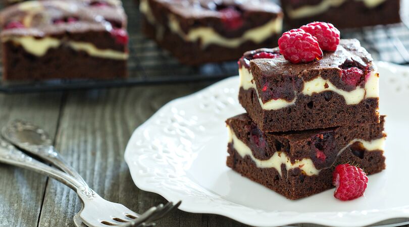 Zo maak je raspberry cheesecake brownies