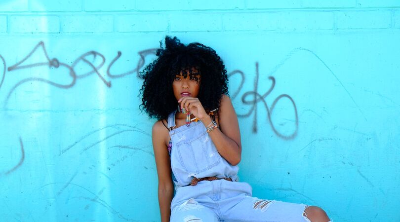 Met deze TikTok hack kom je erachter of je curly haar hebt