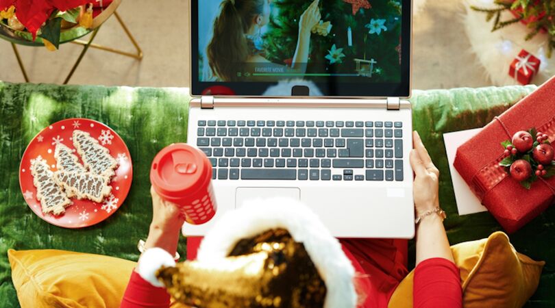 Bingen! Het kijken van kerstfilms vermindert stress en maakt gelukkig
