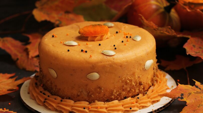 Zo maak je een &lsquo;Starbucks pumpkin spice latte&rsquo;-taart