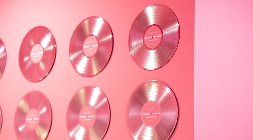 New Music Friday: Miley Cyrus en Dua Lipa brengen hun lang verwachte EP uit