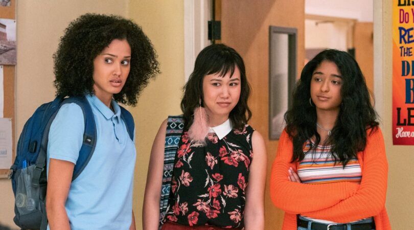 Devi, Fabiola en Eleanor van Never Have I Ever.