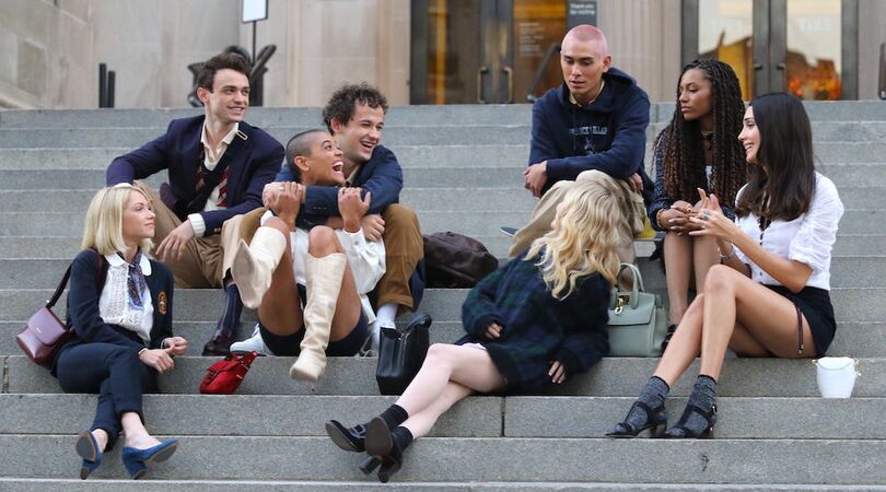 Spotted: De nieuwe Gossip Girl cast in actie