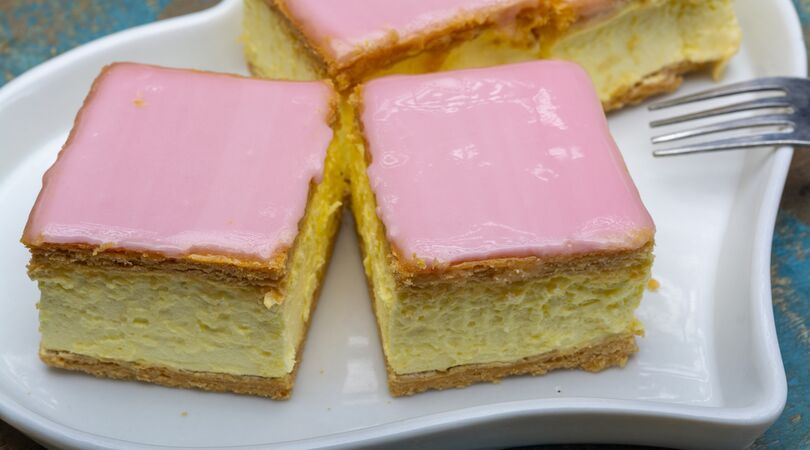 Wil je proberen: dit is h&eacute;t recept voor tompouce taart