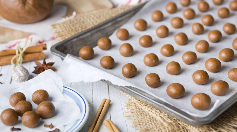 Zelf pepernoten bakken: z&oacute; maak je ze het lekkerst