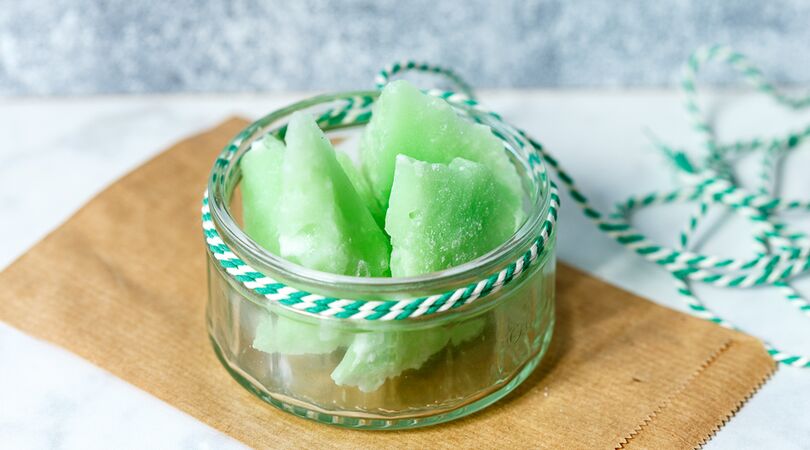 Bad breath? Dit is hoe je zelf pepermunt maakt