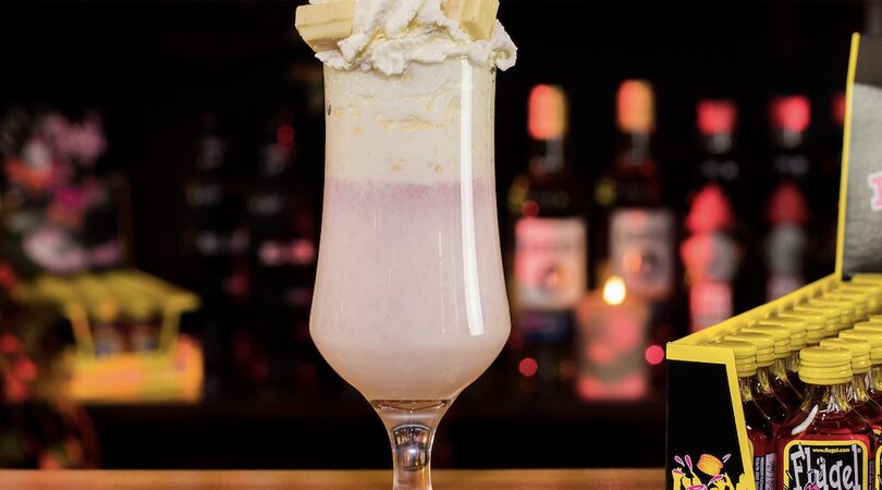 Dit is het (makkelijke) recept voor Fl&uuml;gel Hot Pink Chocolate