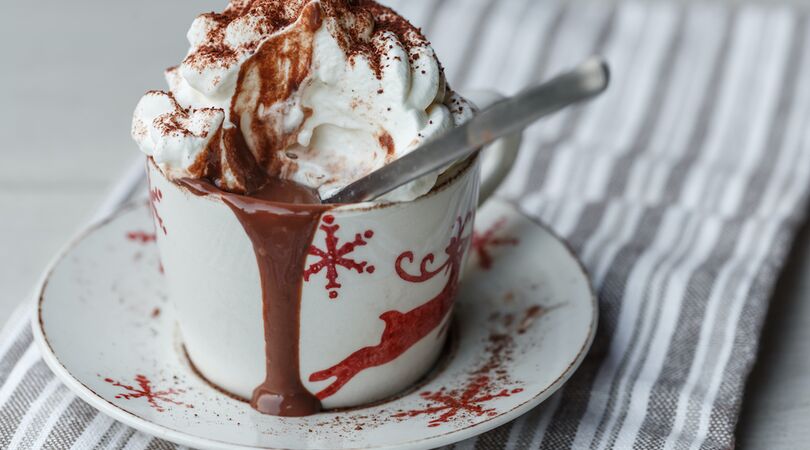 Recept: deze (makkelijk te maken) rode wijn chocolademelk moet je proeven