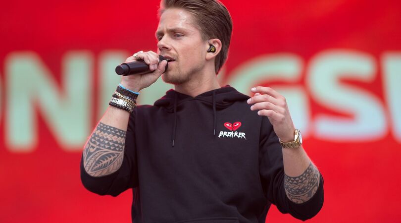 Nog meer kiekjes: Andr&eacute; Hazes en Sarah van Soelen hebben het heel gezellig op Ibiza