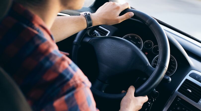 Oh no! Je rijbewijs behalen wordt duurder en lastiger (en dit is waarom)