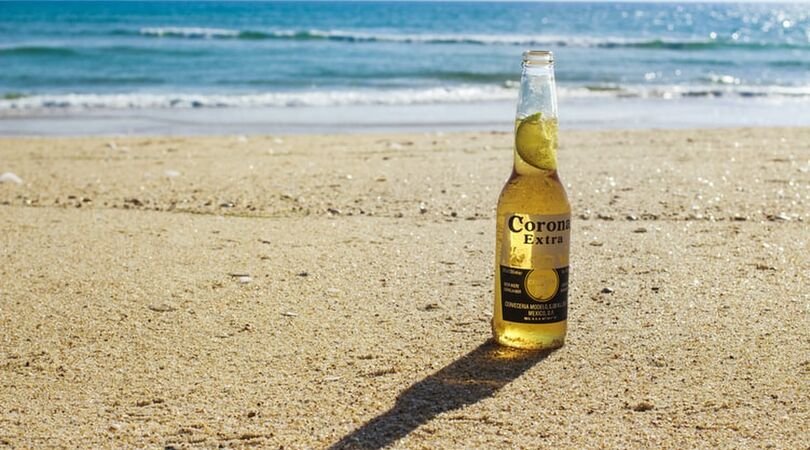 De Corona Sunrise is het drankje dat jij deze zomer wil drinken