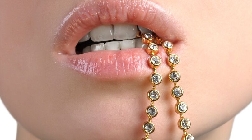 Diamonds are a girl&rsquo;s best friend: de 90&rsquo;s trend is weer terug