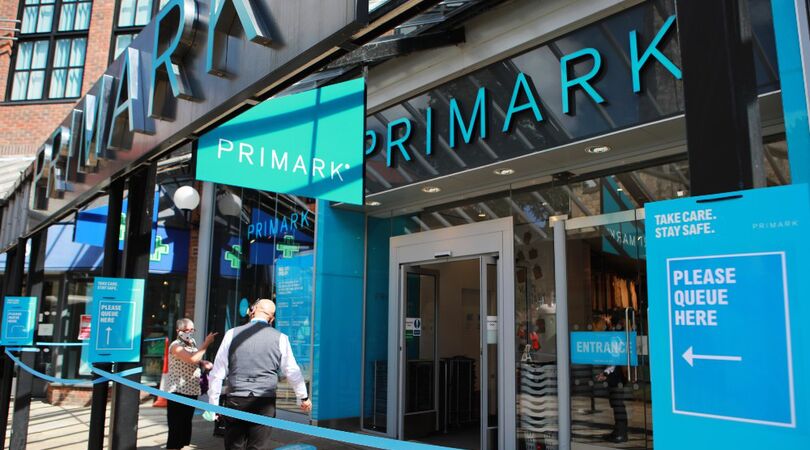 Wanhopige shoppers: Toegangsbewijzen voor Primark online verhandeld