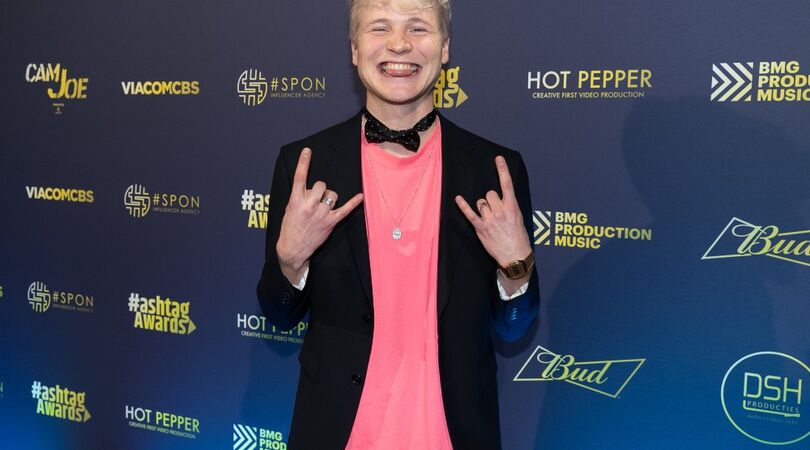 VIDEO: Guy, het jongetje dat de aandacht van heel Nederland trok in de video&rsquo;s van Kalvijn