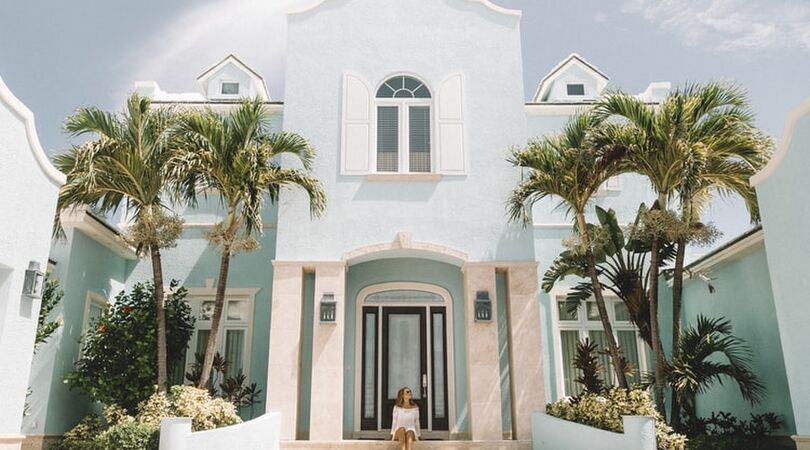 Wil jij naast je beste vriendin wonen? Bekijk dan deze super luxe villa&rsquo;s precies naast elkaar