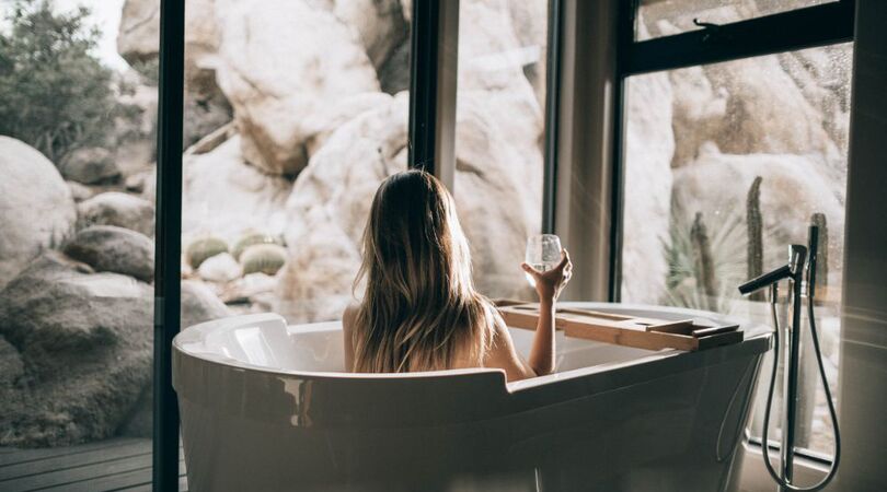 Move over wandelen: met een uur in bad verbrand je net zoveel calorie&euml;n