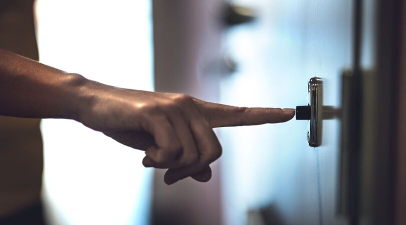 VIDEO: Bonje met de buren loopt uit de hand &ldquo;Ik kan het niet meer!&rdquo;