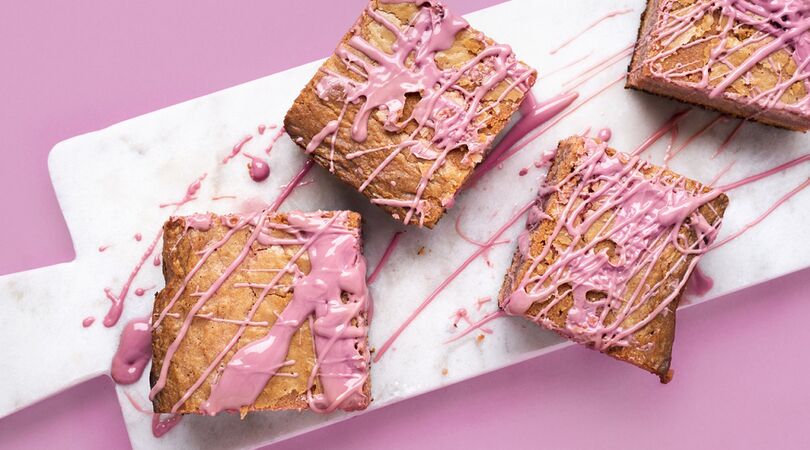 Zo maak jij de taart van je dromen: de roze chocolade-citrustaart