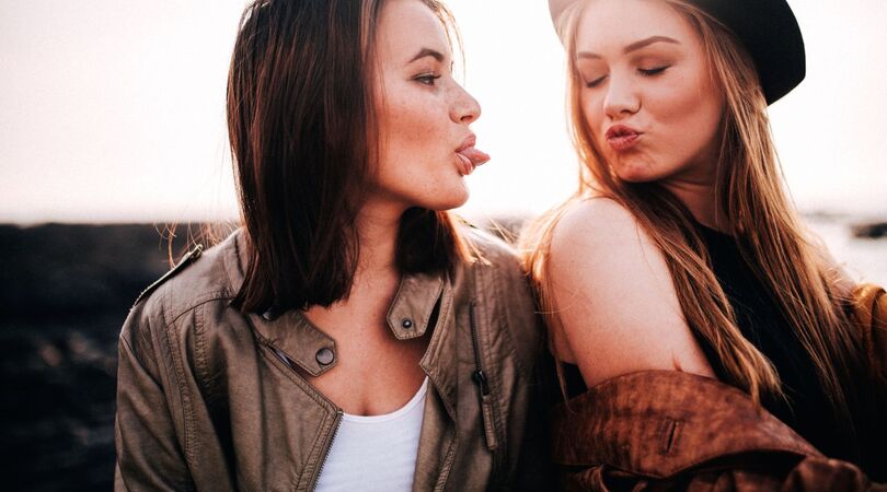 12 dingen die je alleen begrijpt als je een oudere zus hebt