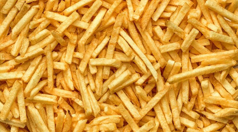 Friet uit de airfryer: is dat echt gezonder dan friet uit de frituurpan?