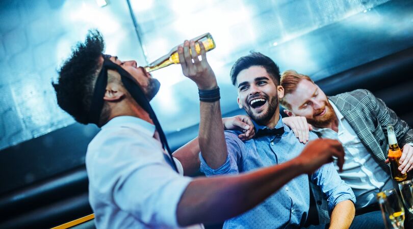 Girls Issues: &ldquo;Ik vind het vervelend dat mijn vriend alleen gaat stappen&rdquo;