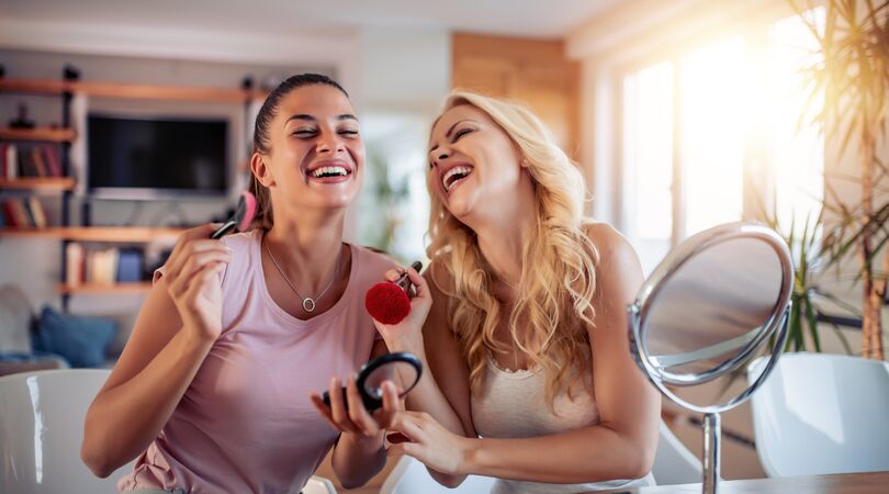 Beautytrend: Witte eyeliner is helemaal hot en dit zijn de mooiste looks