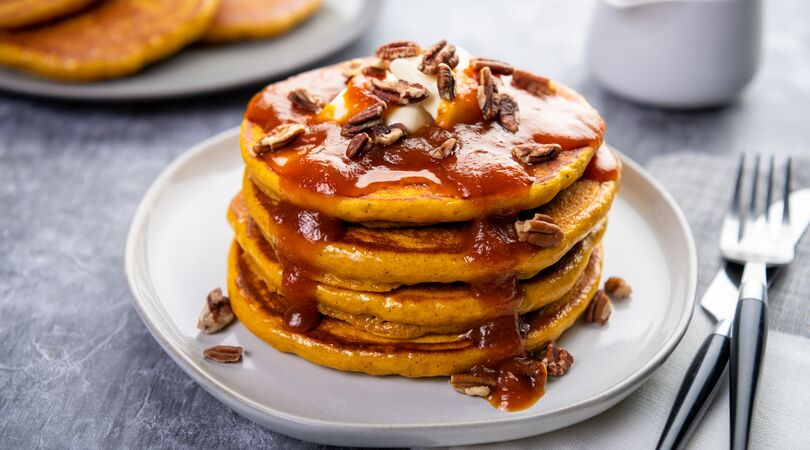 pumpkin-spice-pancakes
