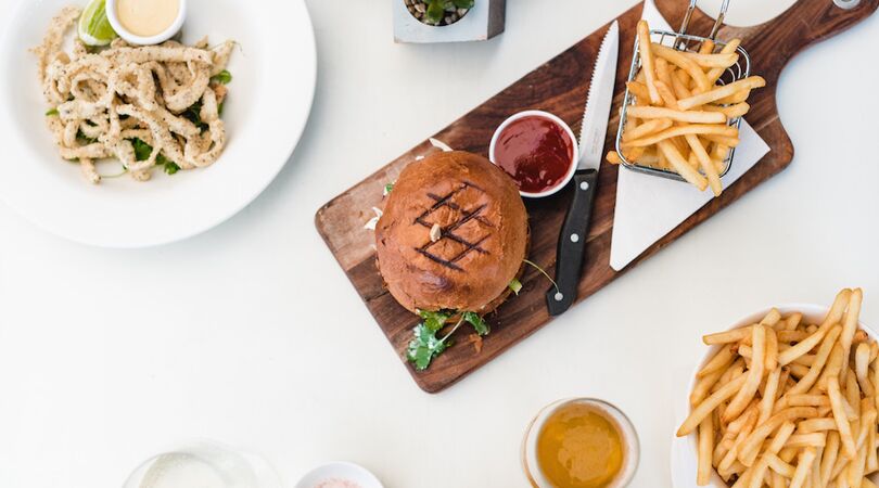 Vergeet high tea, want er bestaat nu high friet