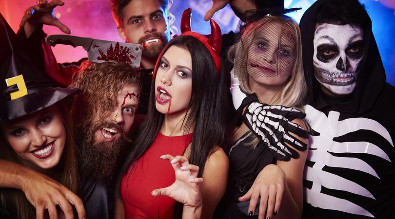 Zo organiseer je een Halloween party als de meiden uit Mean Girls