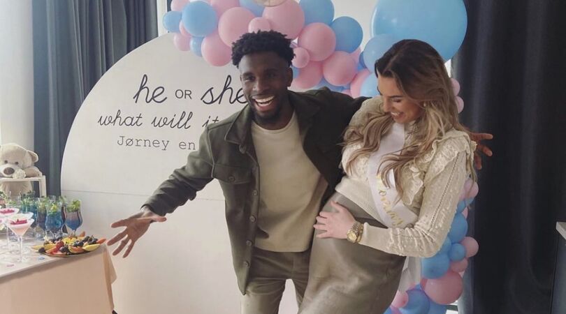 Huh? Odim laat J&oslash;rney vlak voor de bevalling in de steek