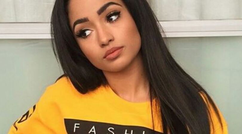 11 problemen die alleen meiden met steil haar herkennen