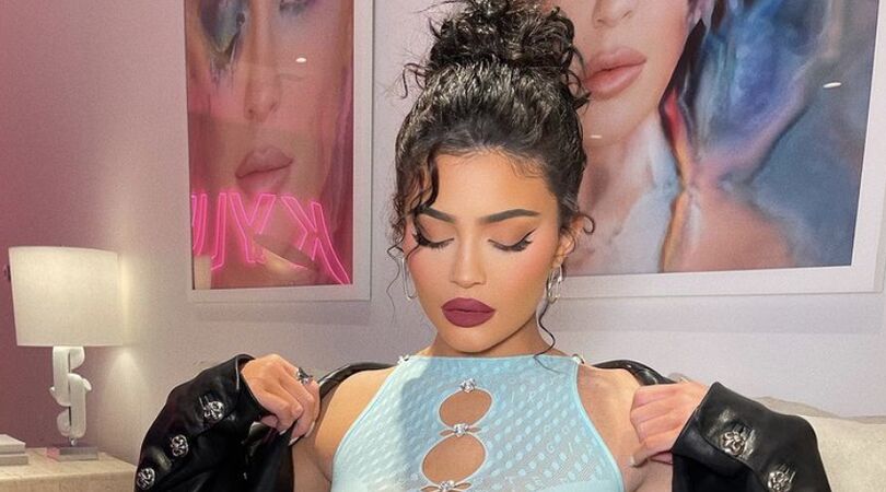 Yehes: met deze truc van Kim K&rsquo;s kapper maak jij zo een messy bun
