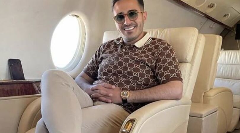 OMG: Je kan Simon Leviev aka de Tinder Swindler nu huren voor een feestje