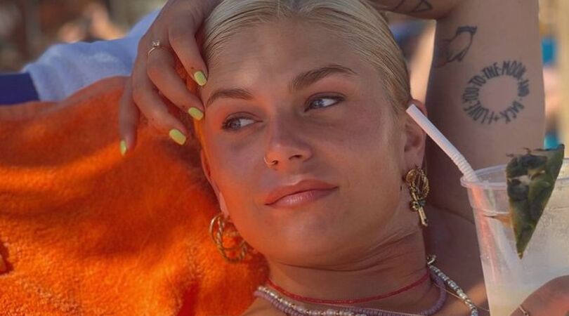 OMG: Roxeanne Hazes komt niet opdagen in rechtszaak Rachel