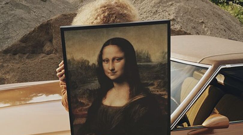 Omg! De Mona Lisa bedolven onder taart!