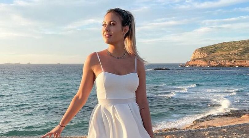 Zien: Love Island Kelly vertelt eindelijk de waarheid achter het bootfeest op Ibiza?