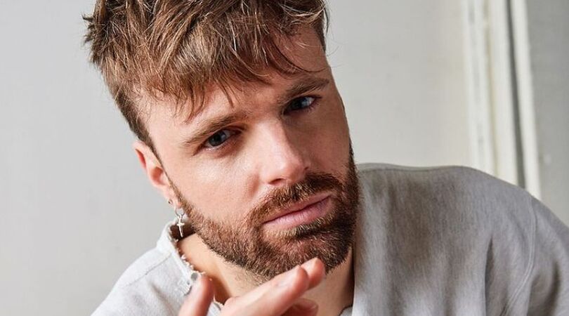 OMG: Tim Hofman gaat met BOOS het theater in!