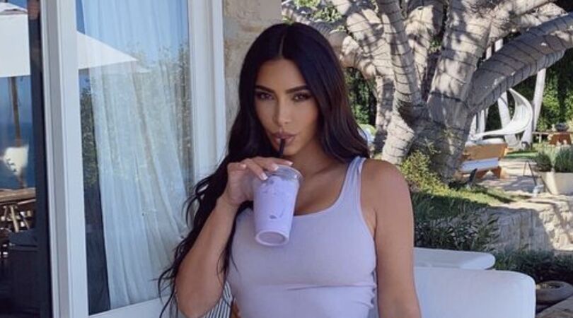 Bah! Kim Kardashian zou poep eten voor een jongere look!