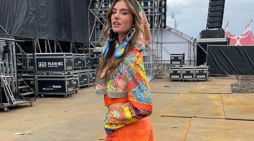 Oei! Maan krijgt bakken kritiek over zich heen na optreden op Pinkpop