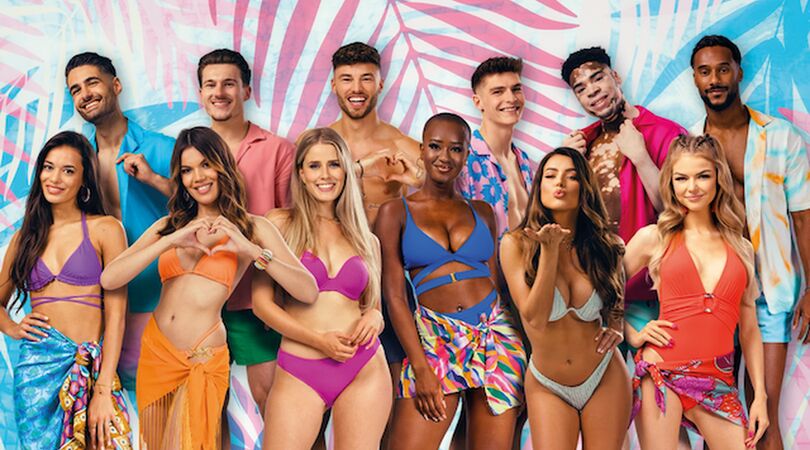 love-island-ster-steelt-auto