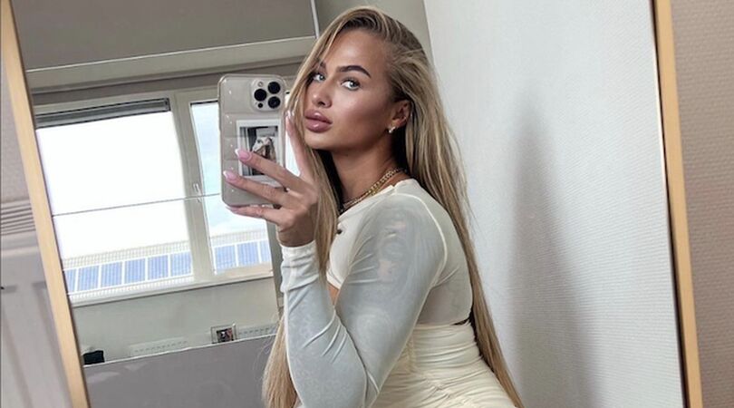 annebel-temptation-douane