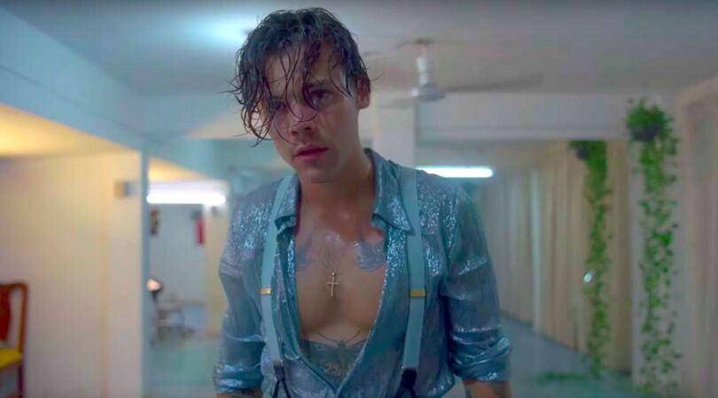 harry styles zoenend gespot