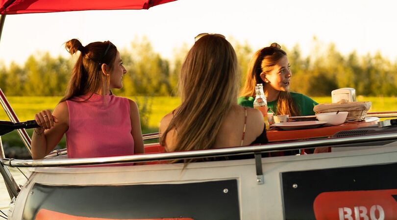 varen-boot-barbecueen