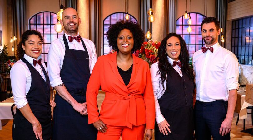 De cast van First Dates.