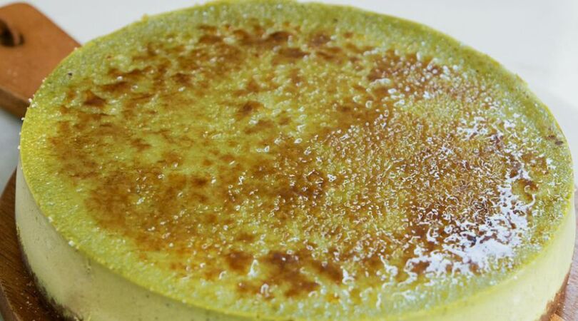 creme brulee matcha cheesecake