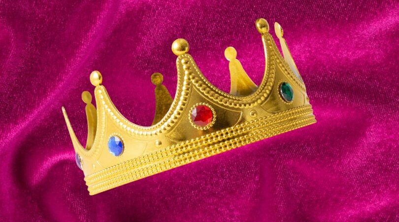 Foto van een kroon.