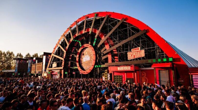 Groot festivalterrein.