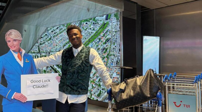 Claude is onderweg naar Basel voor het Eurovisie Songfestival.