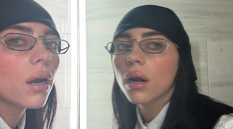 Selfie van Billie Eilish.
